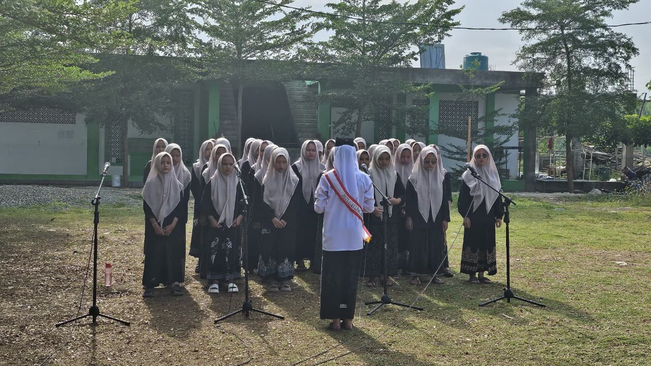 Seluruh Unit Pendidikan Kebon Cinta Bersatu dalam Upacara HGN 2025 yang Mengangkat Spirit Keteladanan dan Pengabdian Guru